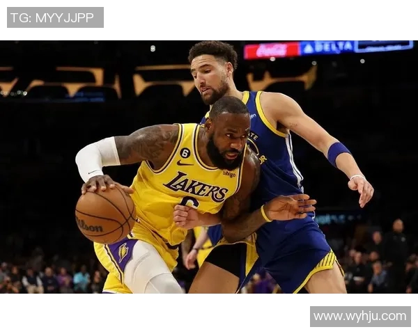 彭啸关键时刻解围得分助力球队逆转胜利展现绝佳实力 彭啸关键时刻解围得分助力球队逆转胜利展现绝佳实力